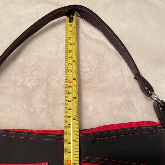 ⭐️Host Pick⭐️ Esprit vintage black & red nylon purse - Picture 15 of 15
